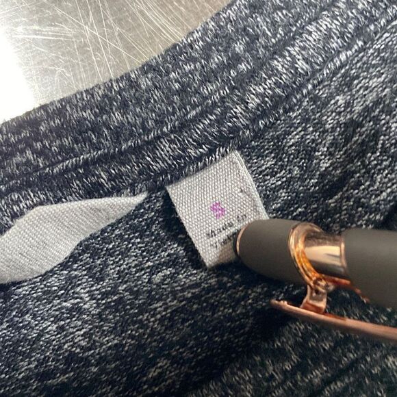 Athleta Luxe Pose Long Sleeve Crew Neck Comfy Sweater Thumb Holes S - Picture 9 of 12